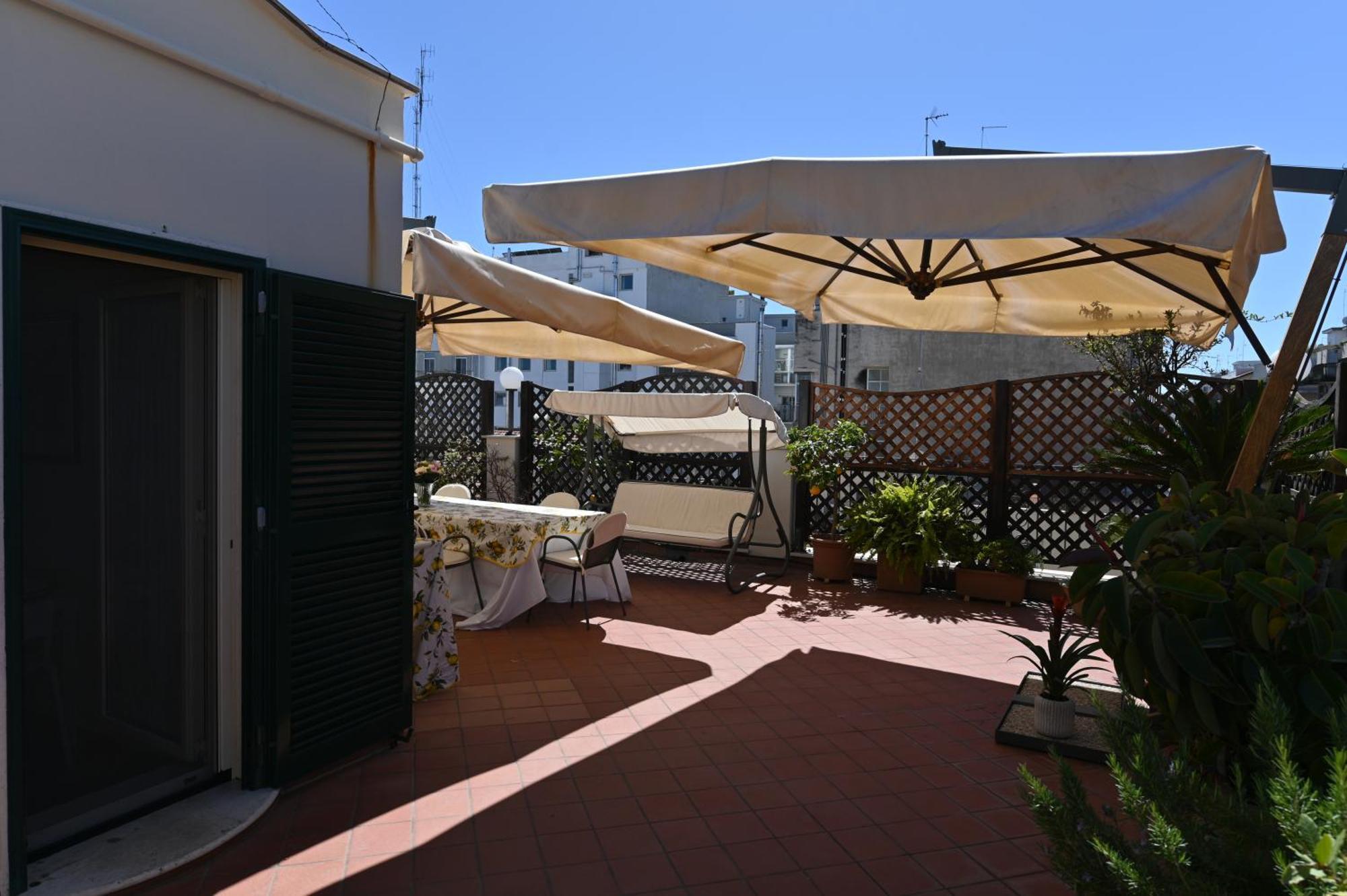 Terrazza128 Apartment Bari Bagian luar foto